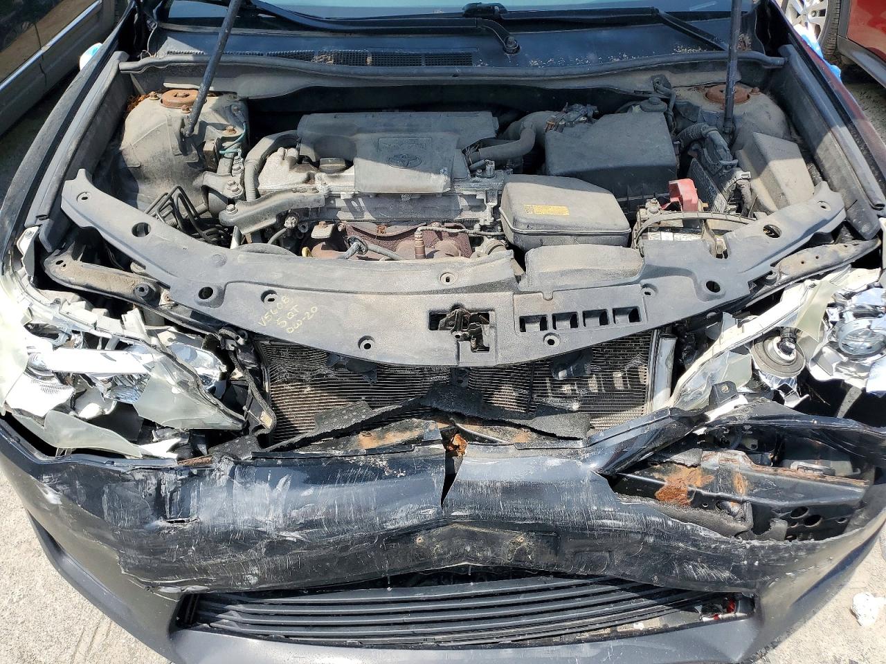 2014 TOYOTA CAMRY