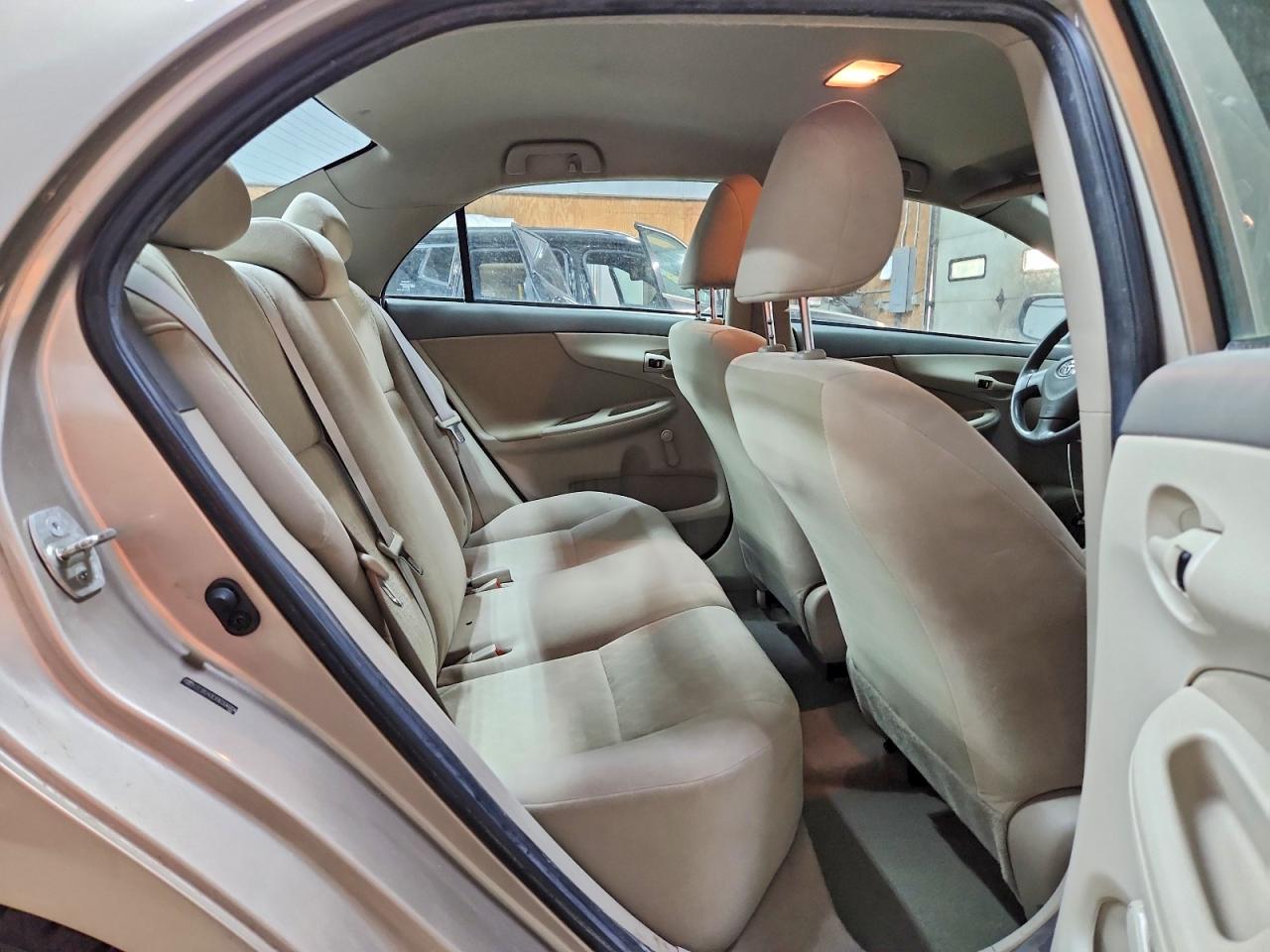 2009 TOYOTA COROLLA