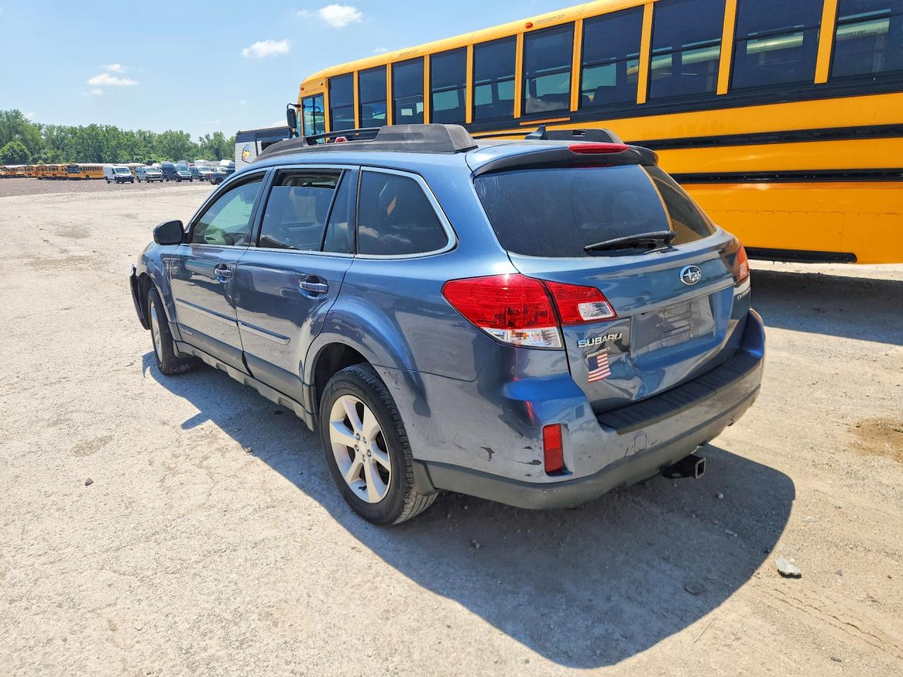 2013 SUBARU OUTBACK