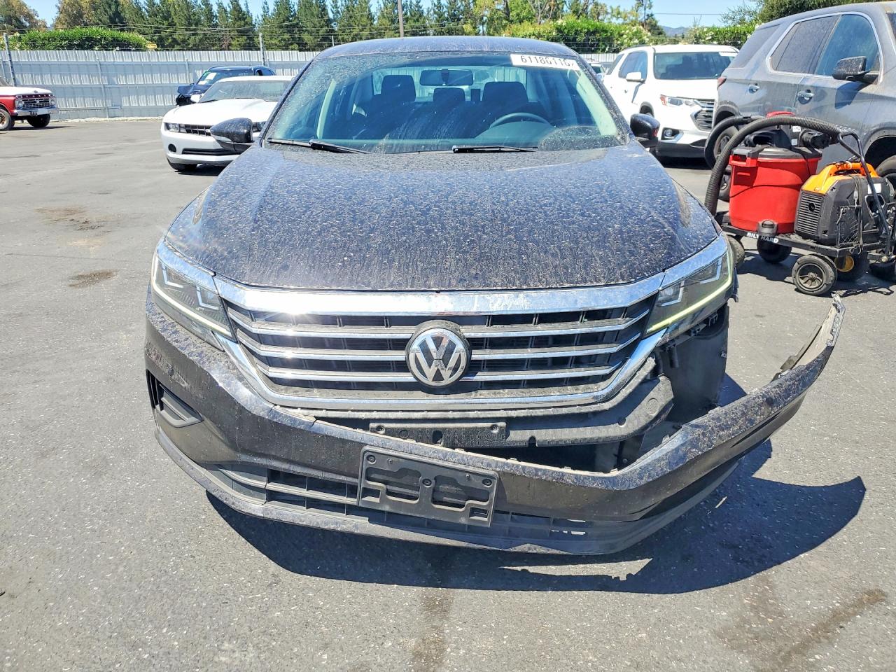 2020 VOLKSWAGEN PASSAT