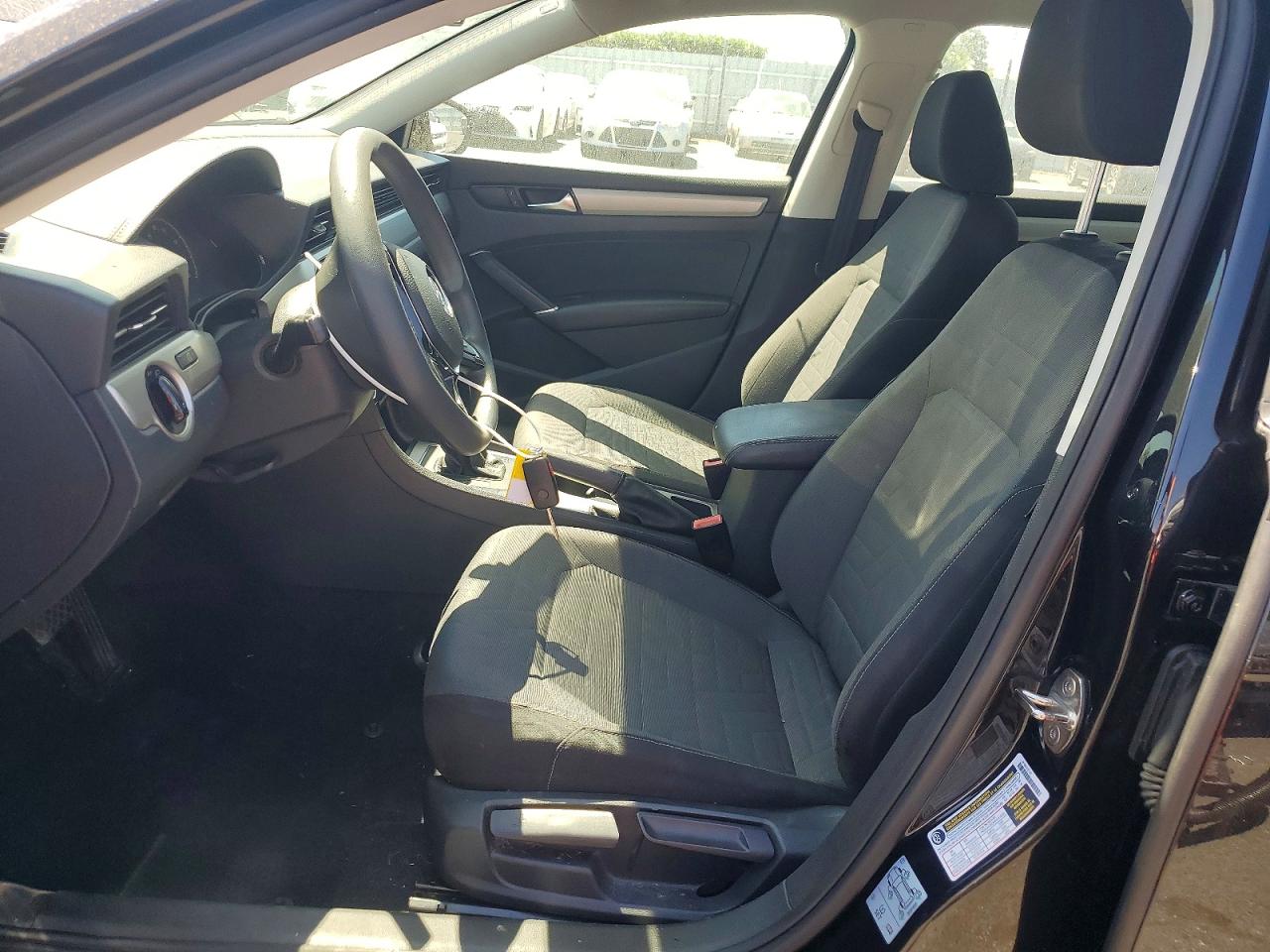 2020 VOLKSWAGEN PASSAT