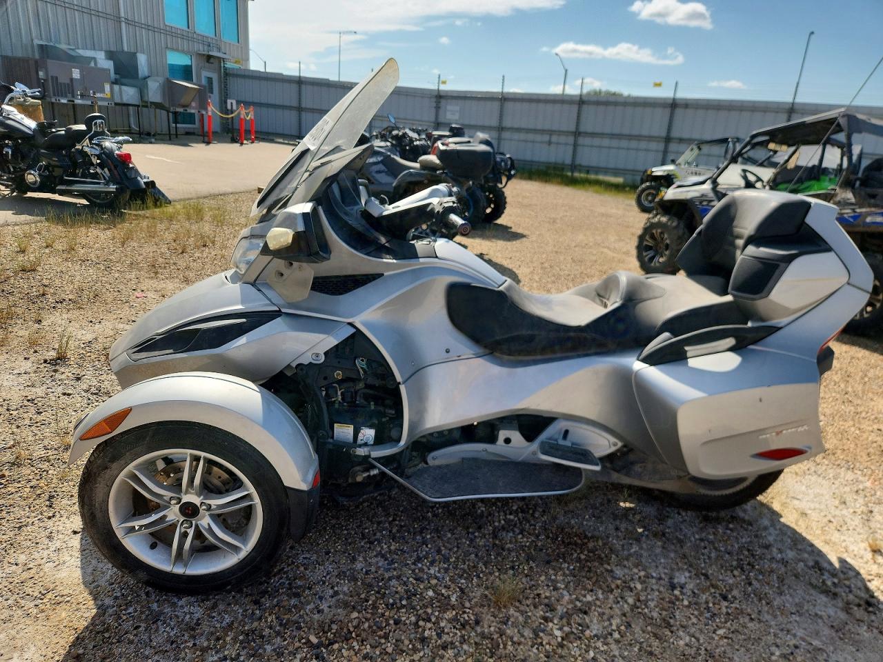 2010 CAN-AM SPYDER
