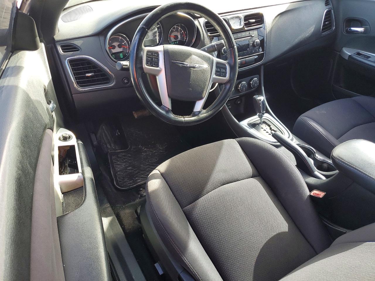 2014 CHRYSLER 200
