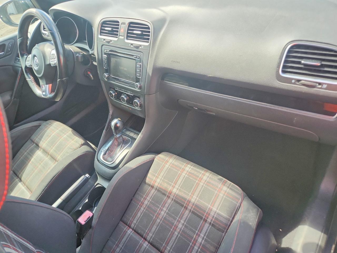 2011 VOLKSWAGEN GTI