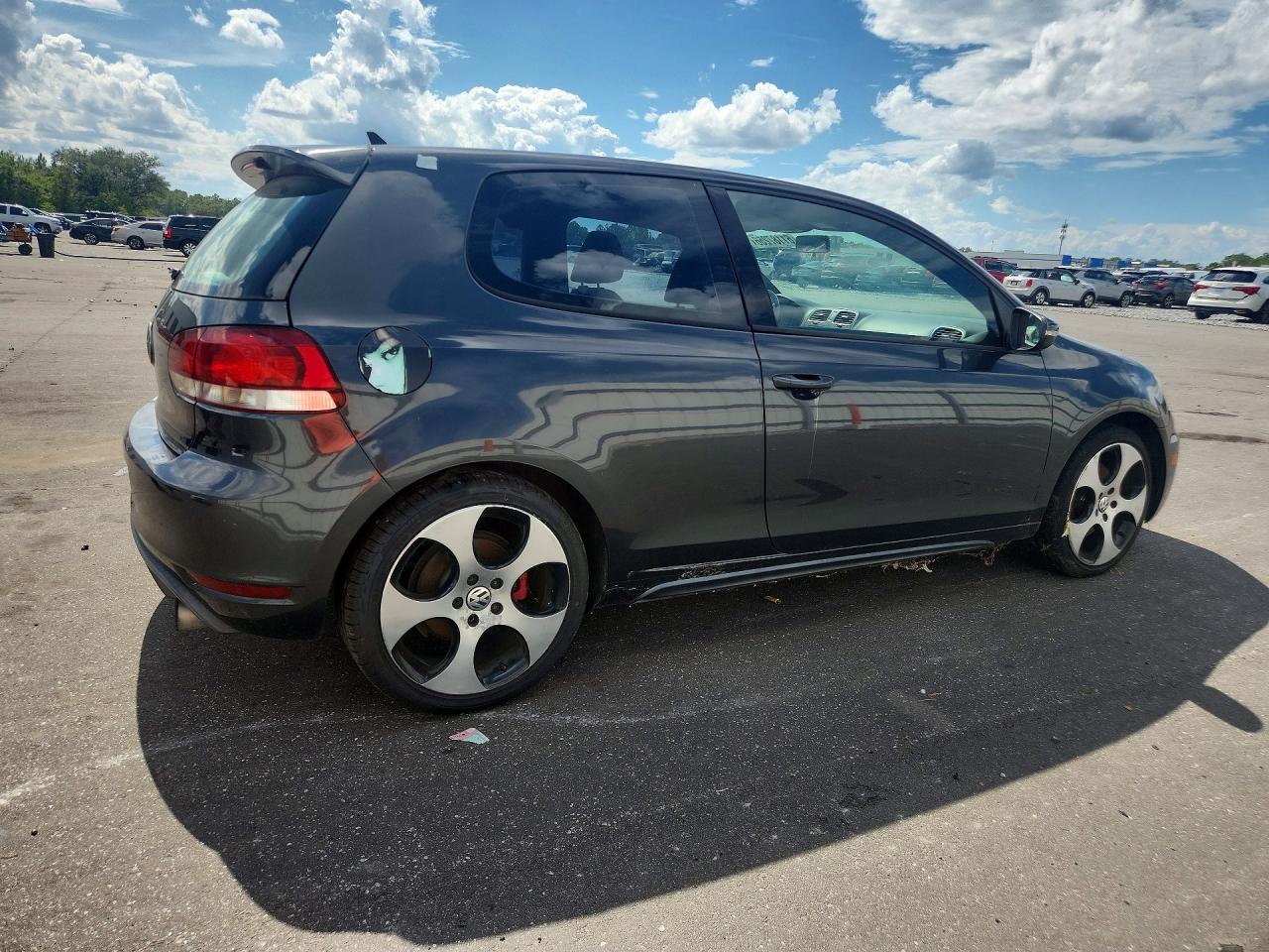 2011 VOLKSWAGEN GTI