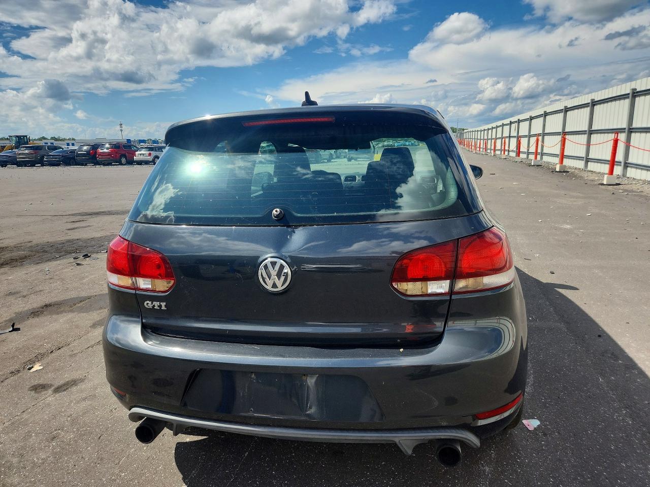 2011 VOLKSWAGEN GTI