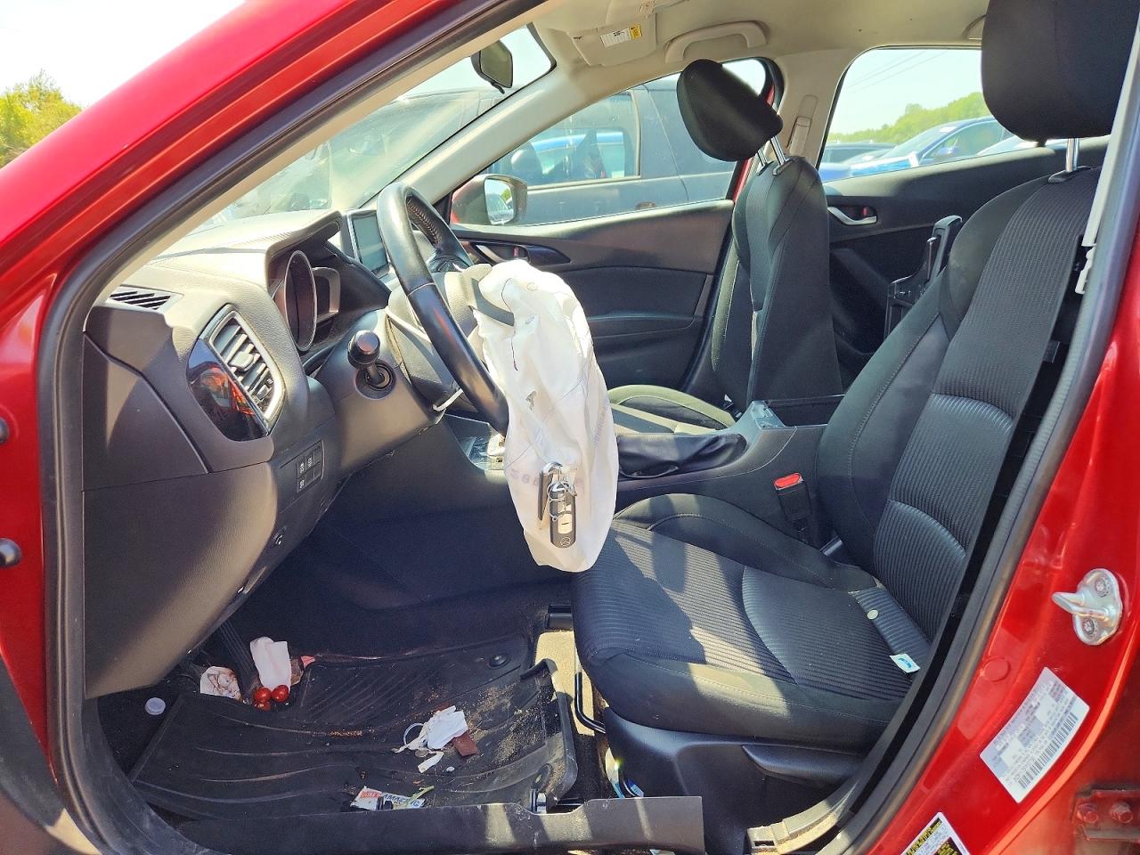 2015 MAZDA 3