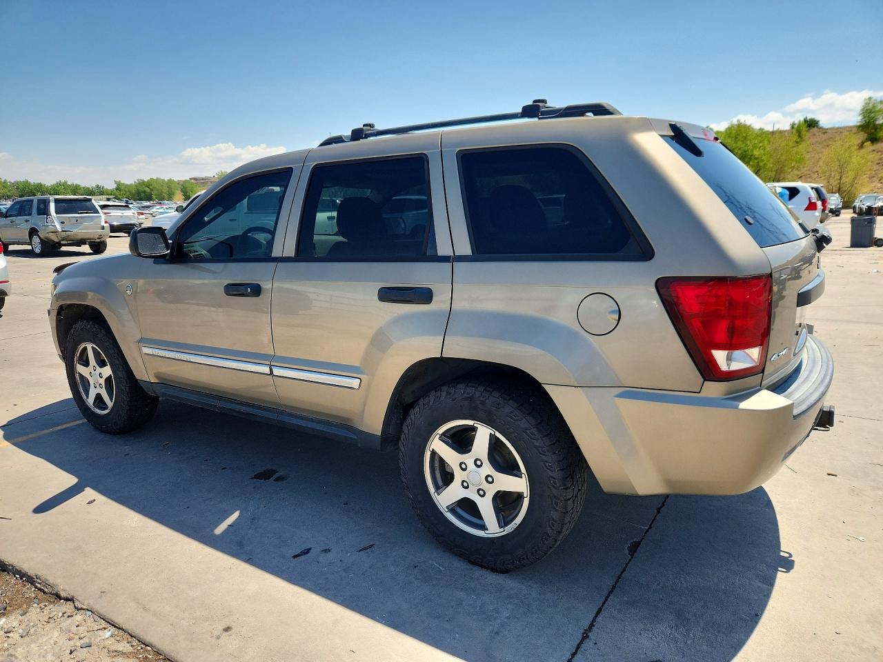 2005 JEEP CHEROKEE