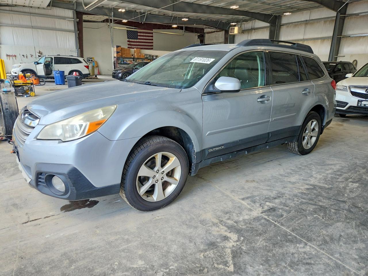 2013 SUBARU OUTBACK