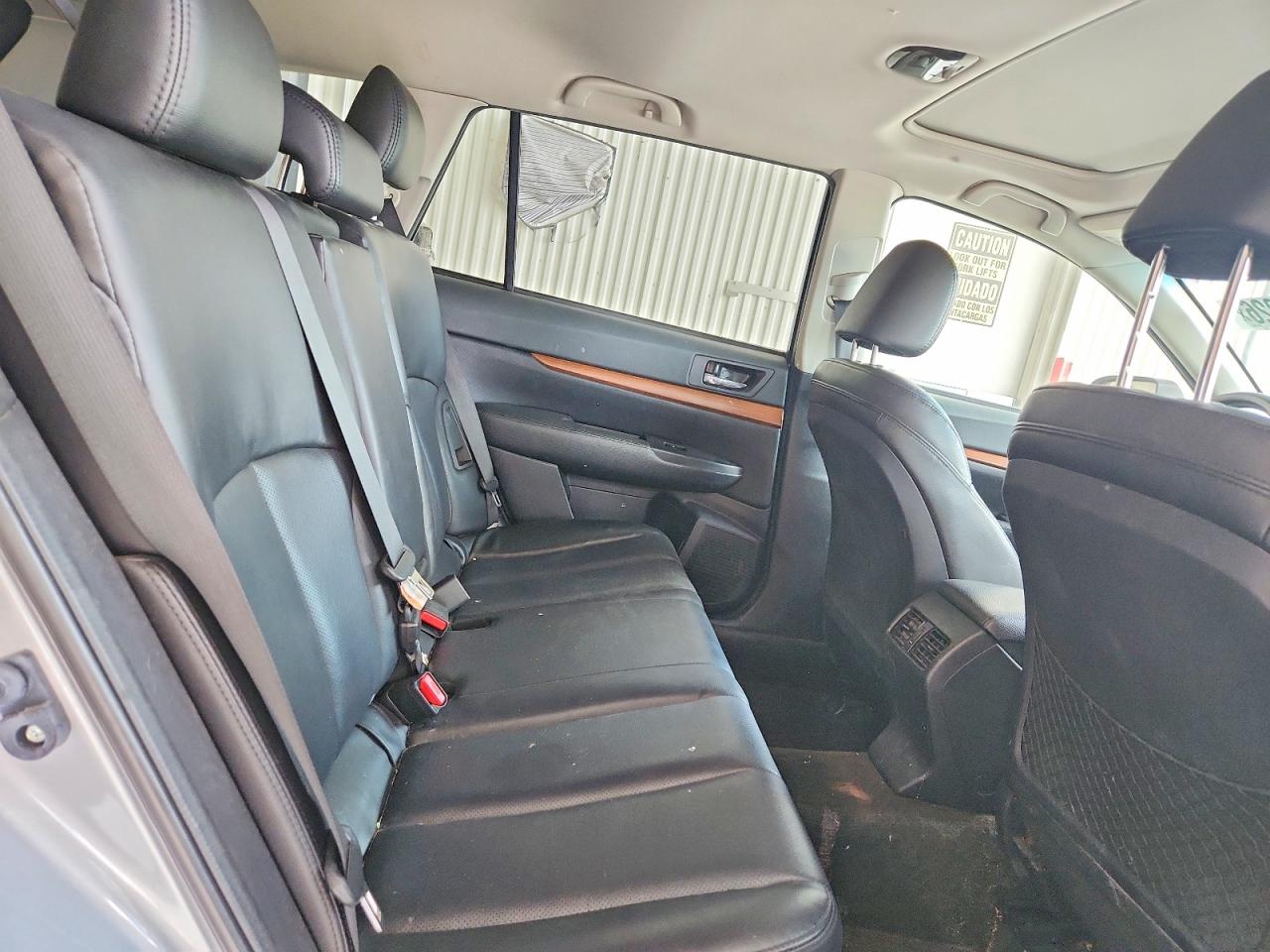 2013 SUBARU OUTBACK