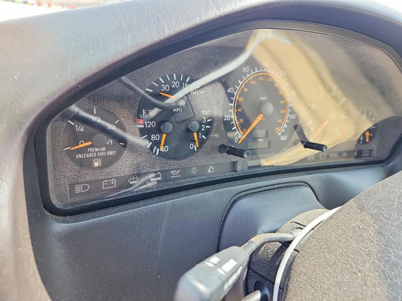 1994 MERCEDES-BENZ SL 320