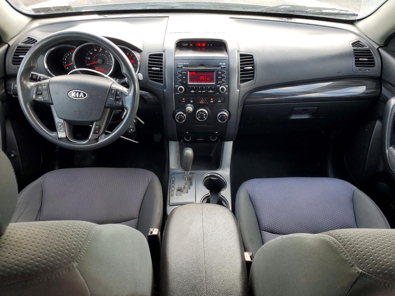 2011 KIA SORENTO