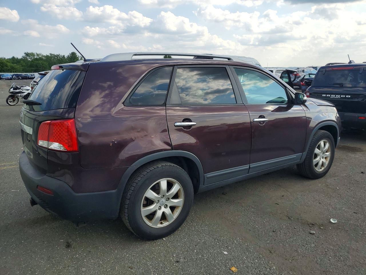 2011 KIA SORENTO