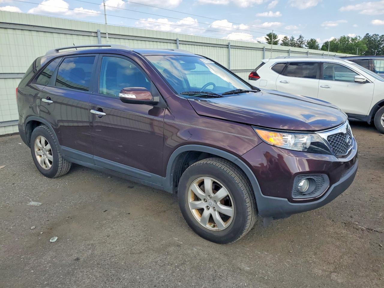 2011 KIA SORENTO