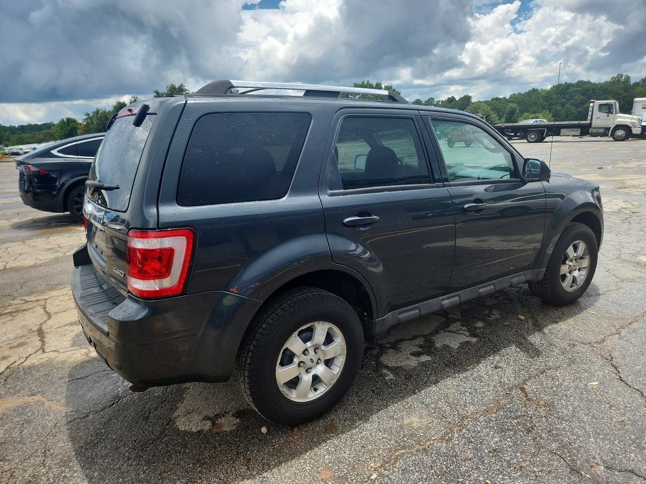 2009 FORD ESCAPE