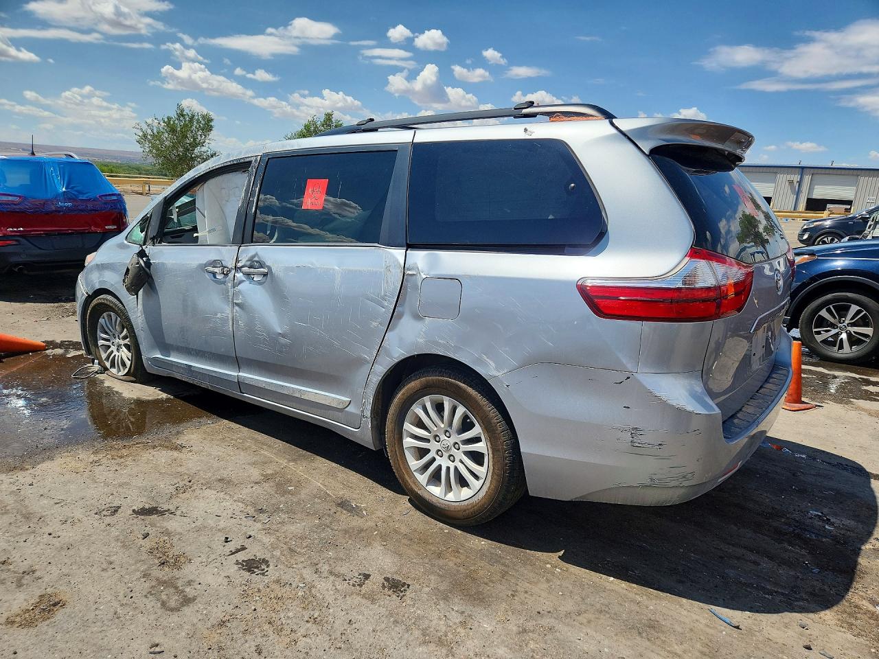 2015 TOYOTA SIENNA
