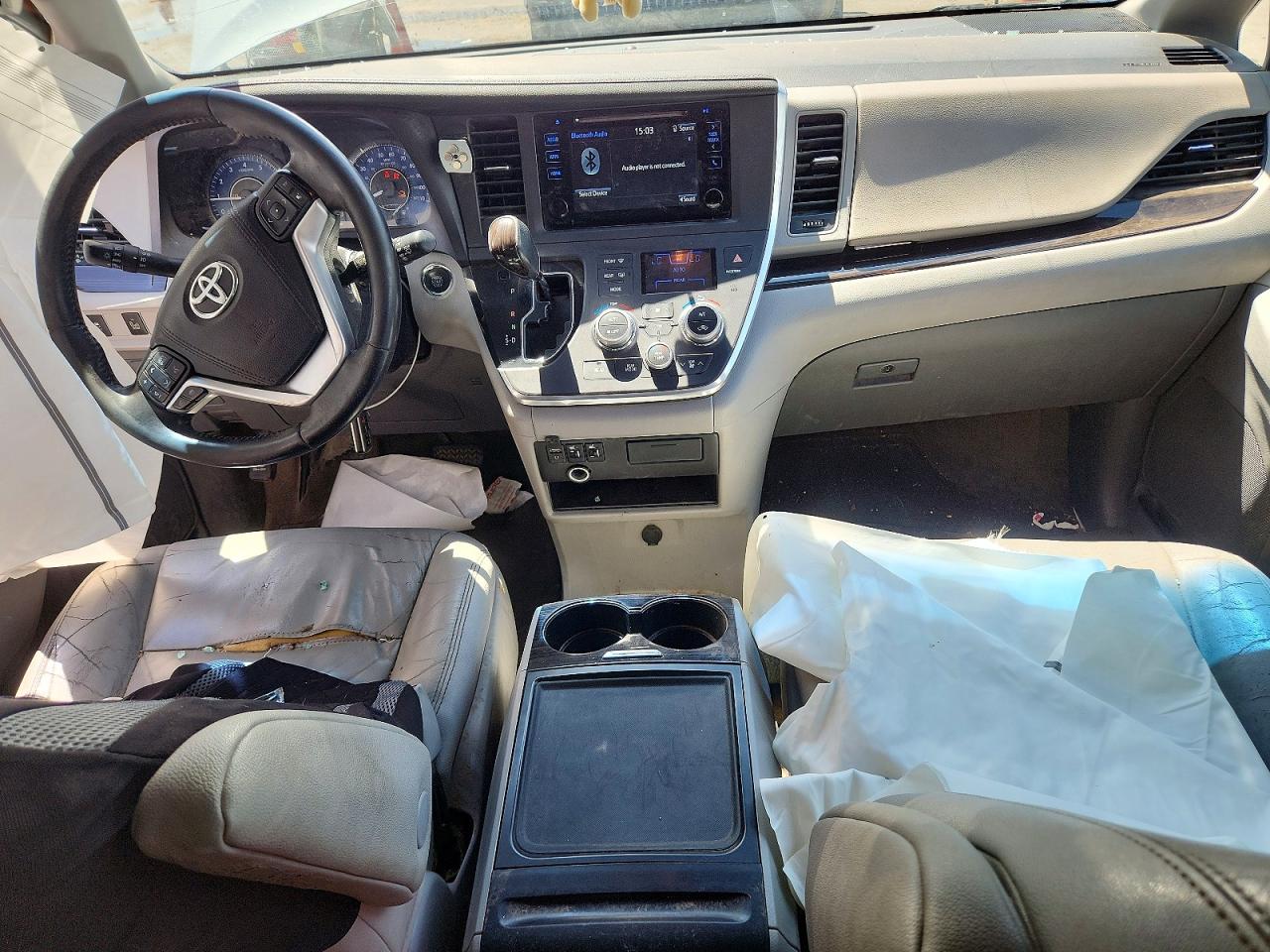 2015 TOYOTA SIENNA