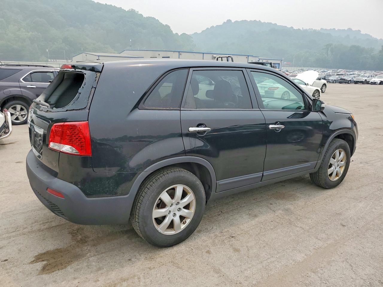 2011 KIA SORENTO