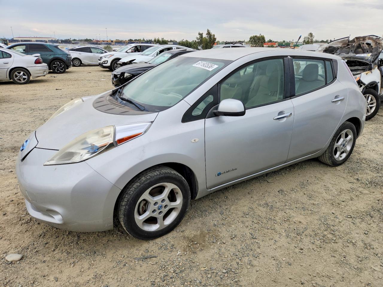 2011 NISSAN LEAF