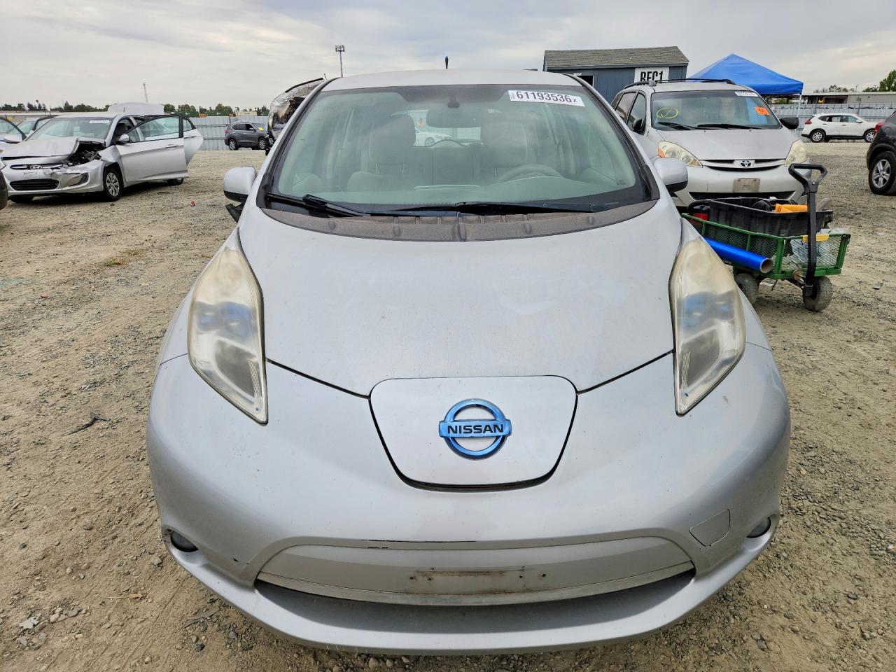 2011 NISSAN LEAF