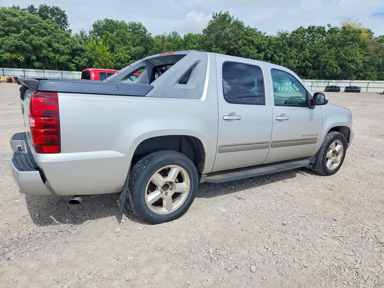 2010 CHEVROLET AVALANCHE