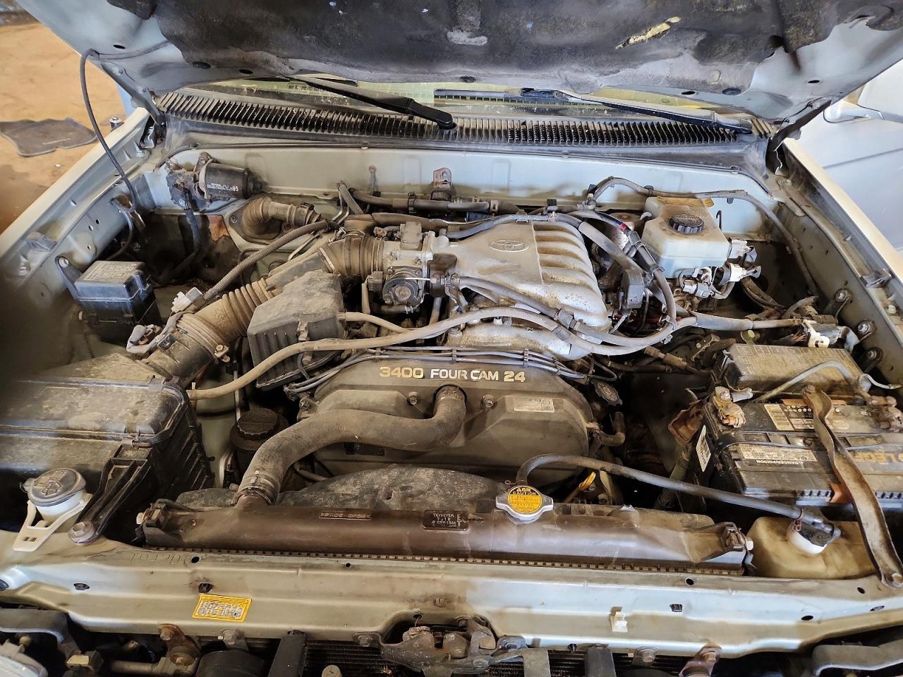 2001 TOYOTA 4RUNNER