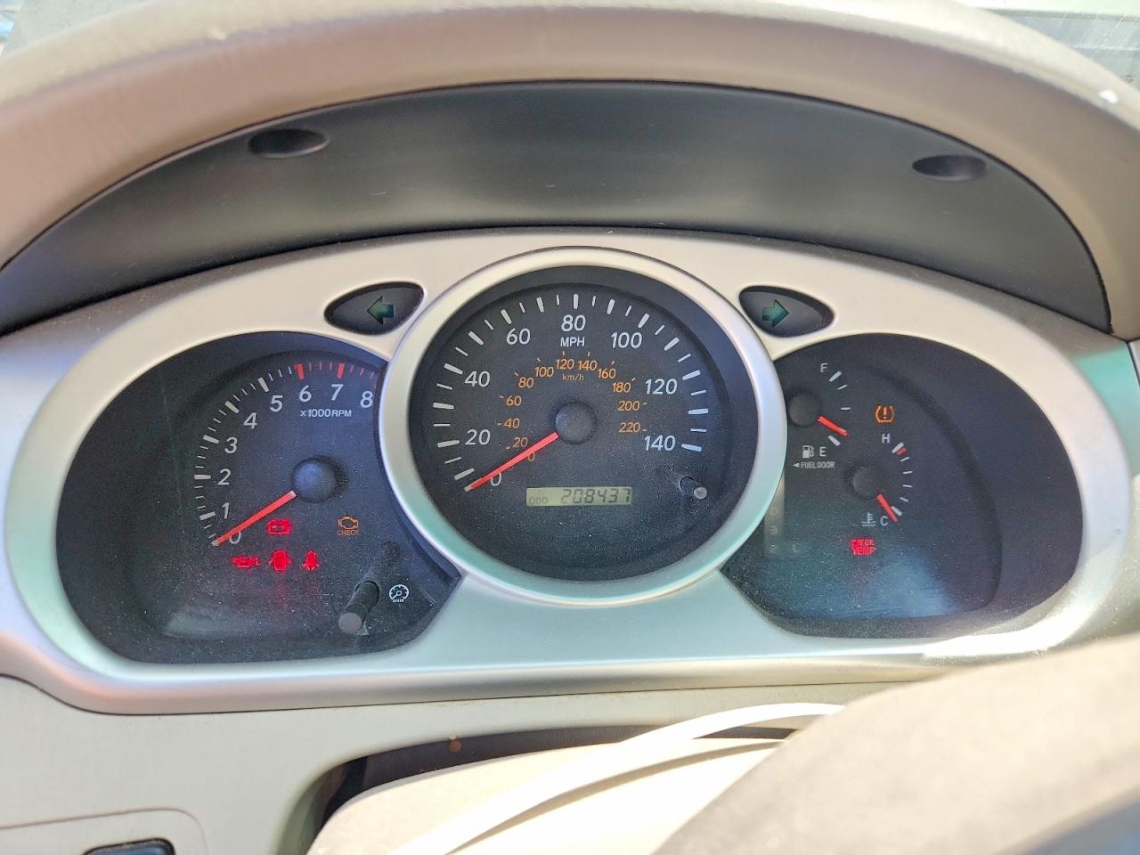 2005 TOYOTA HIGHLANDER