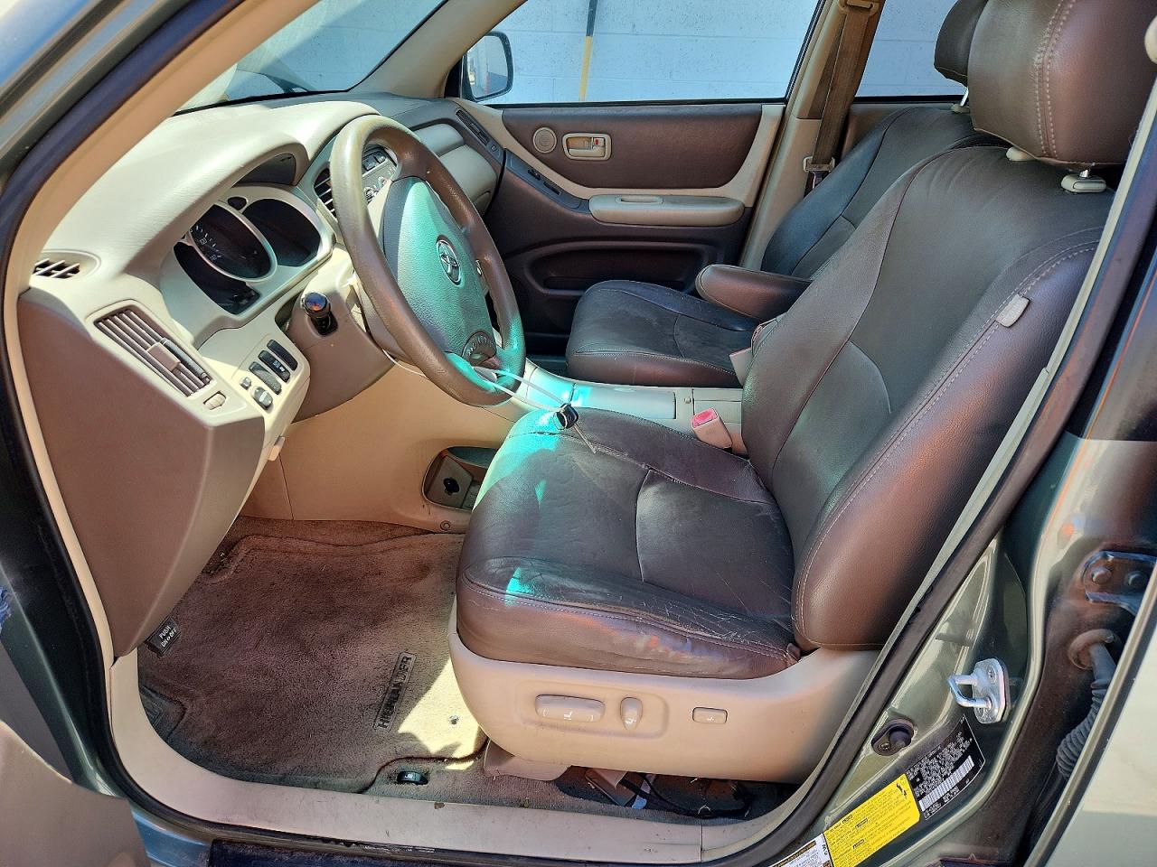 2005 TOYOTA HIGHLANDER