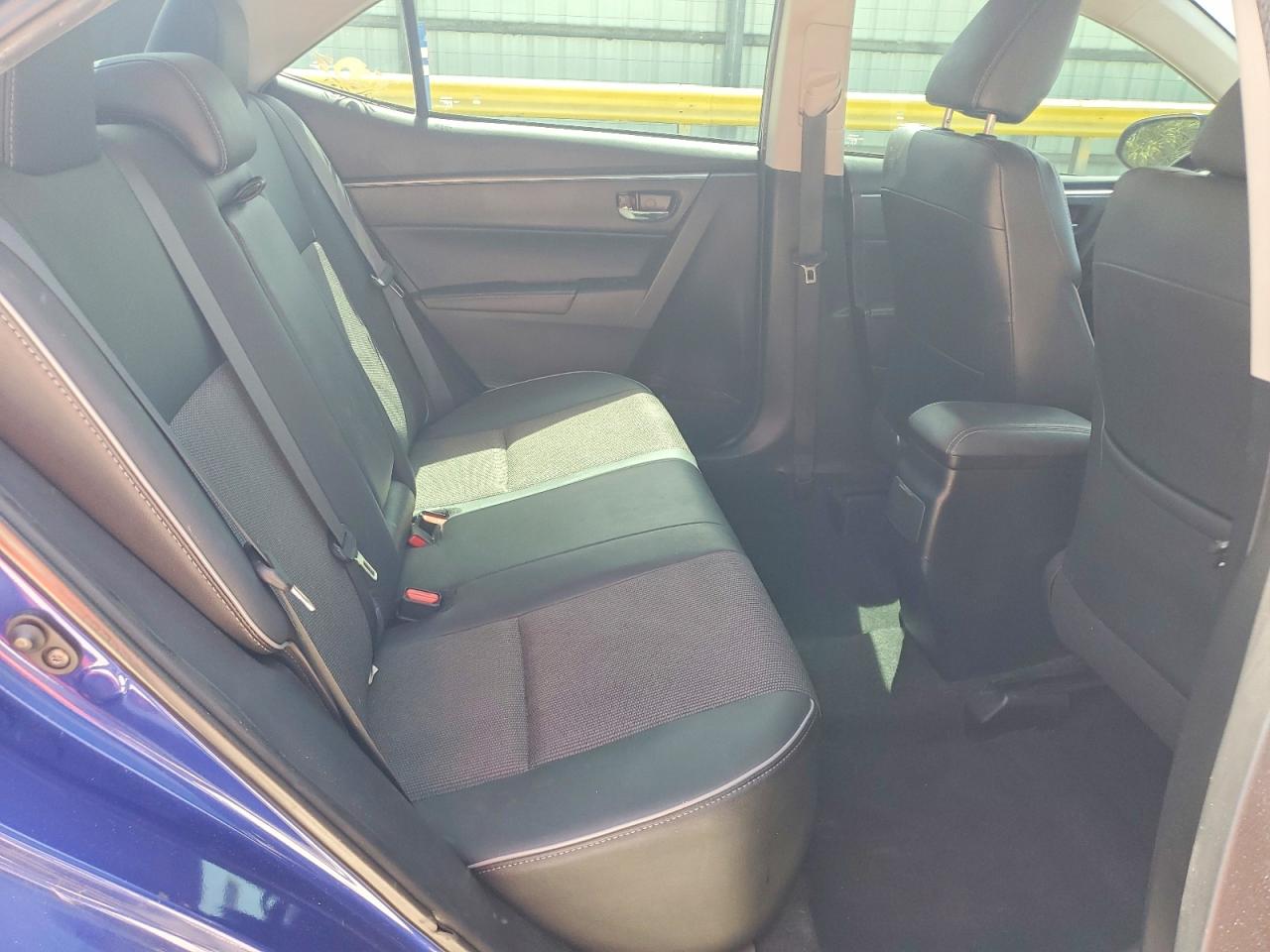 2015 TOYOTA COROLLA