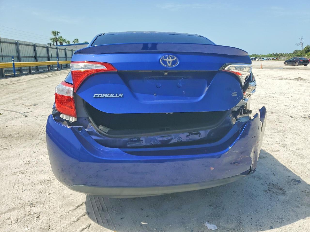 2015 TOYOTA COROLLA