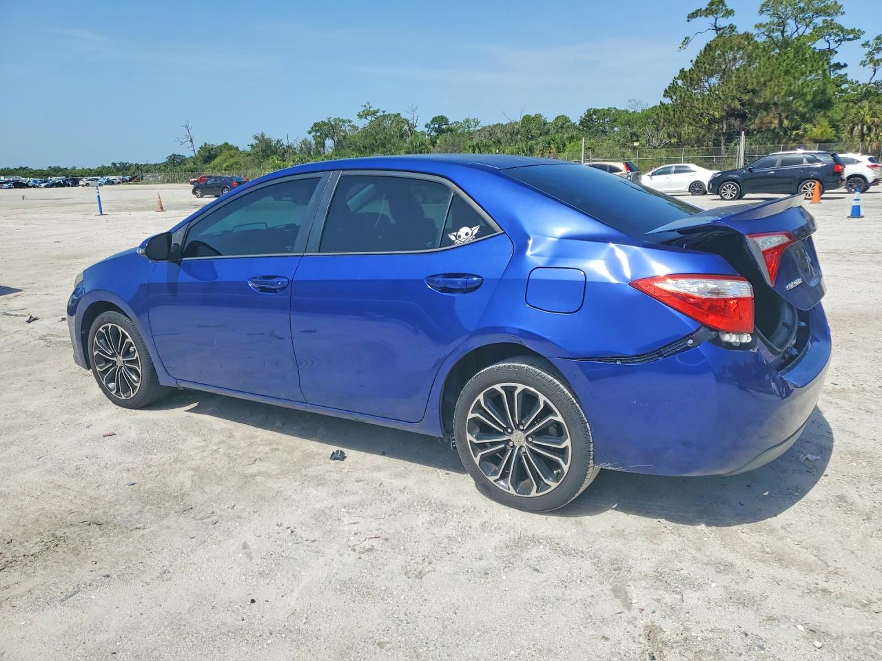 2015 TOYOTA COROLLA