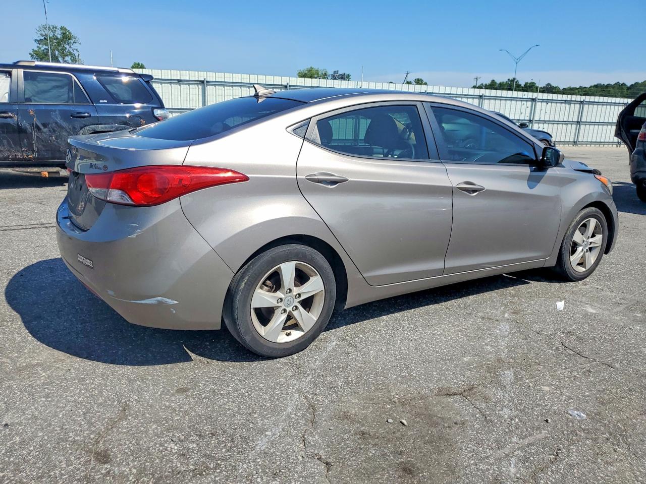 2012 HYUNDAI ELANTRA