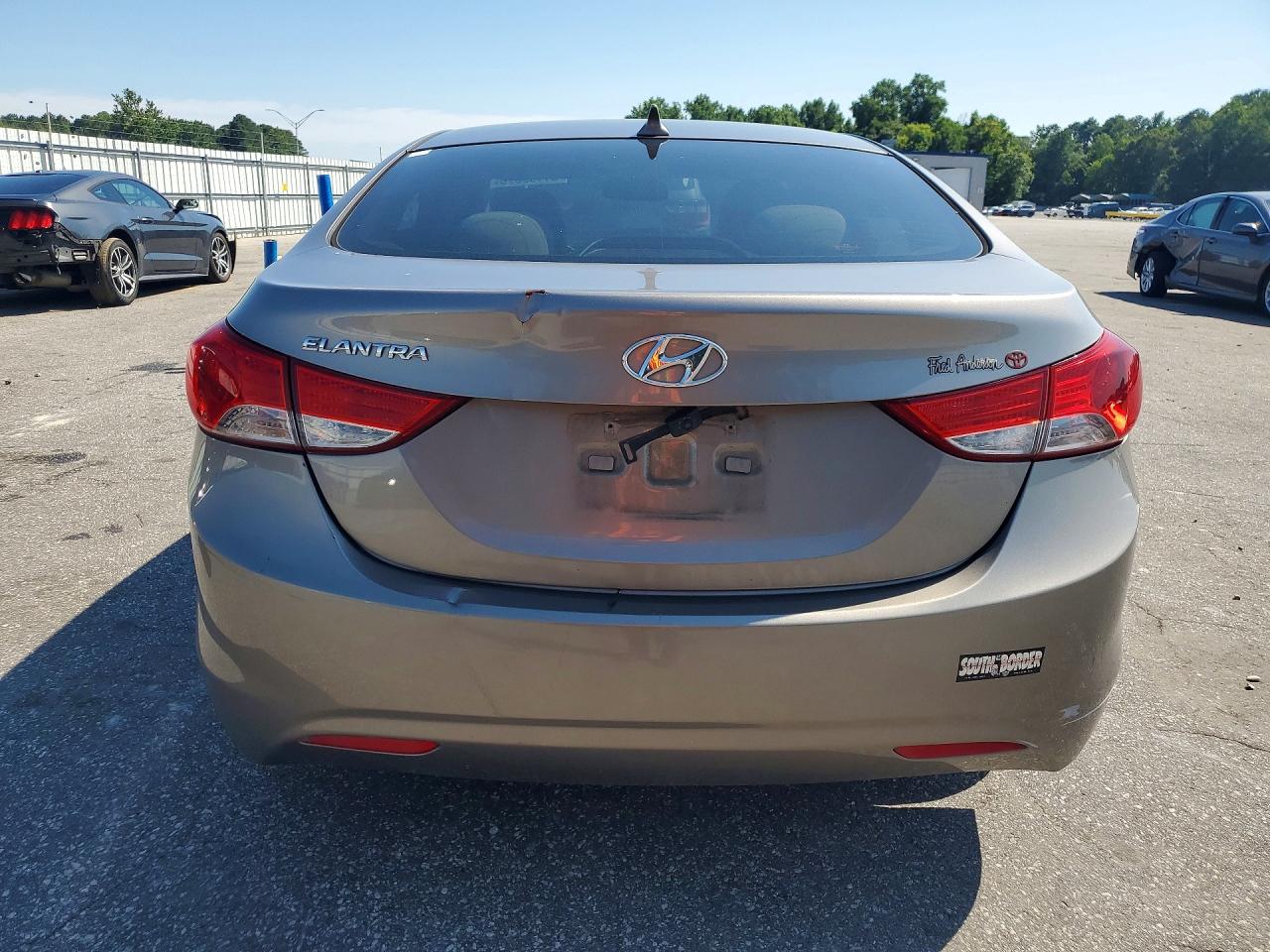 2012 HYUNDAI ELANTRA