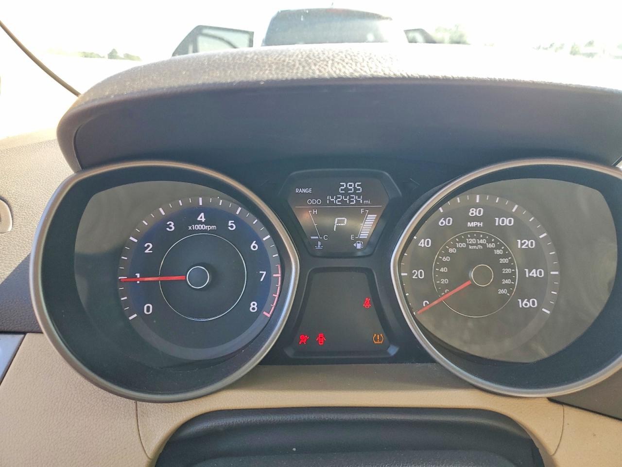 2012 HYUNDAI ELANTRA