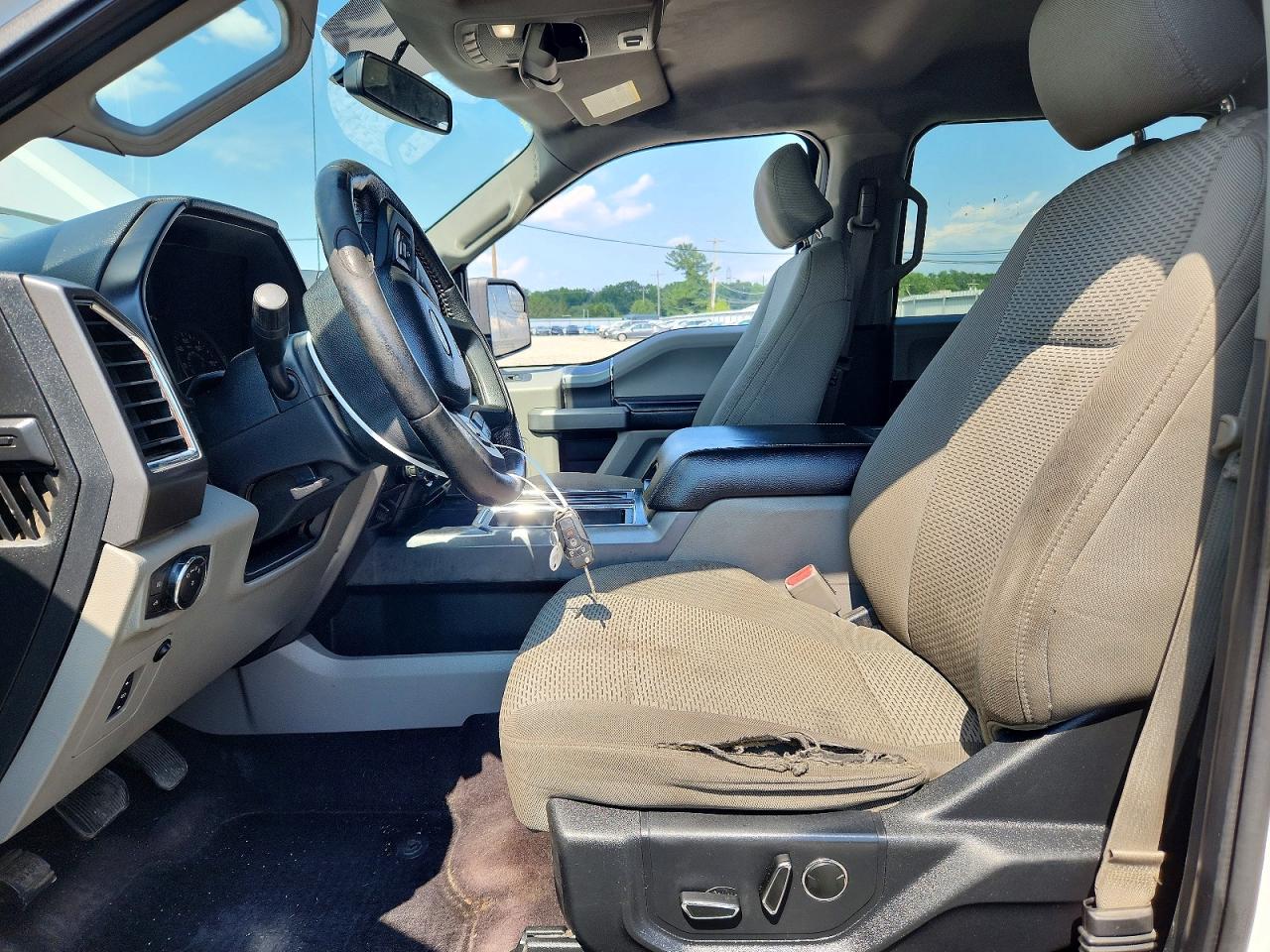 2016 FORD F150
