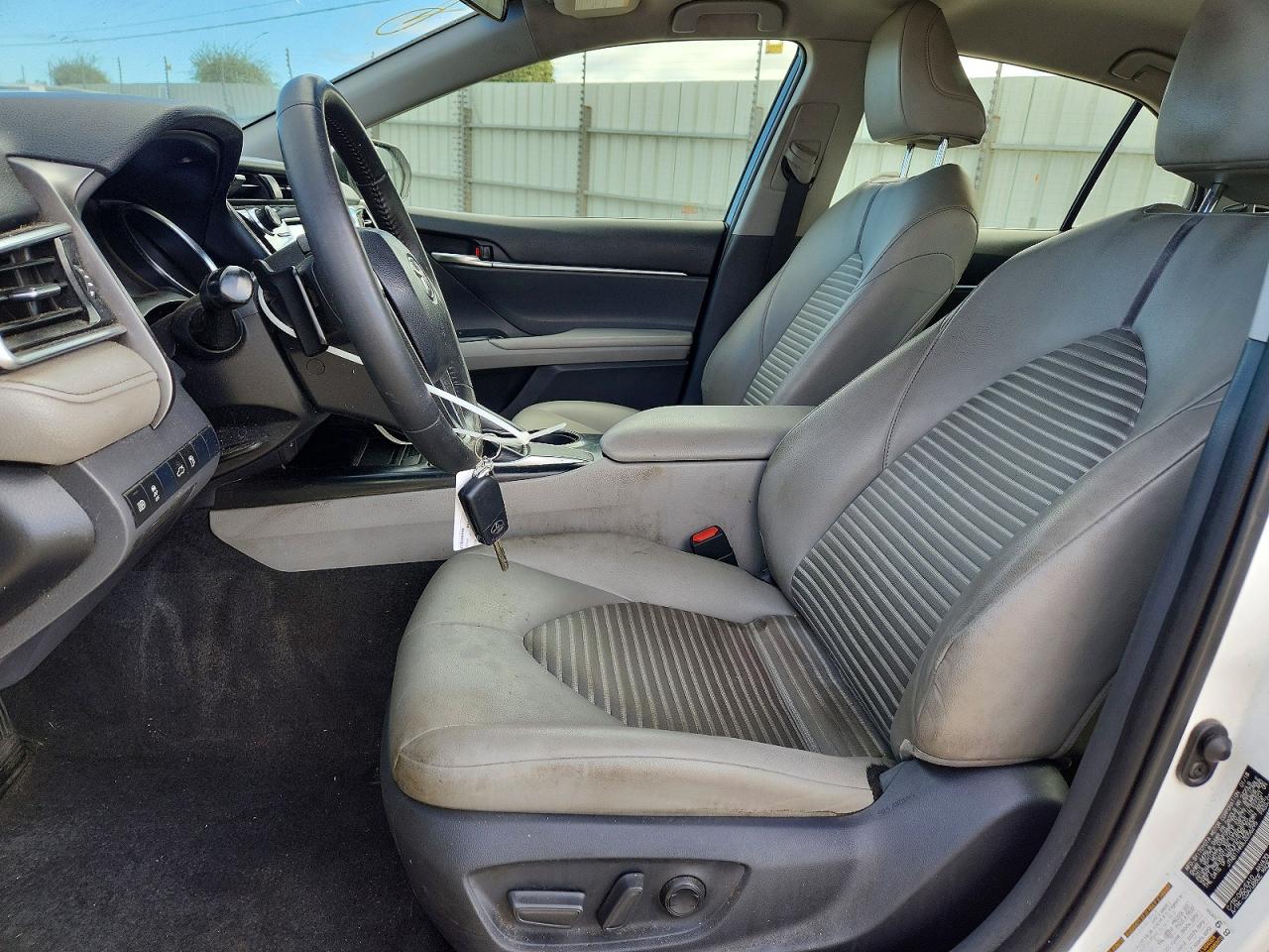2018 TOYOTA CAMRY