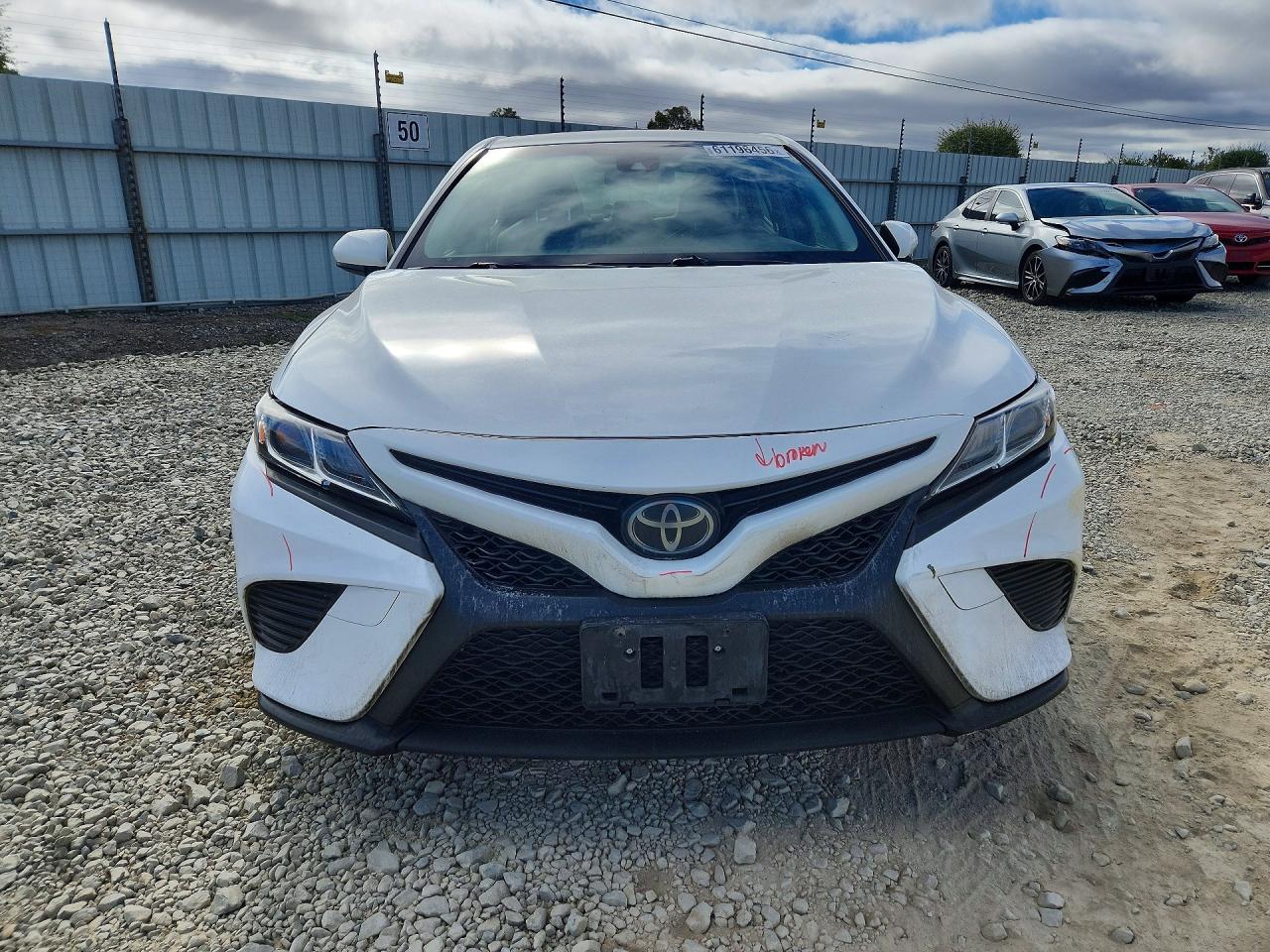 2018 TOYOTA CAMRY