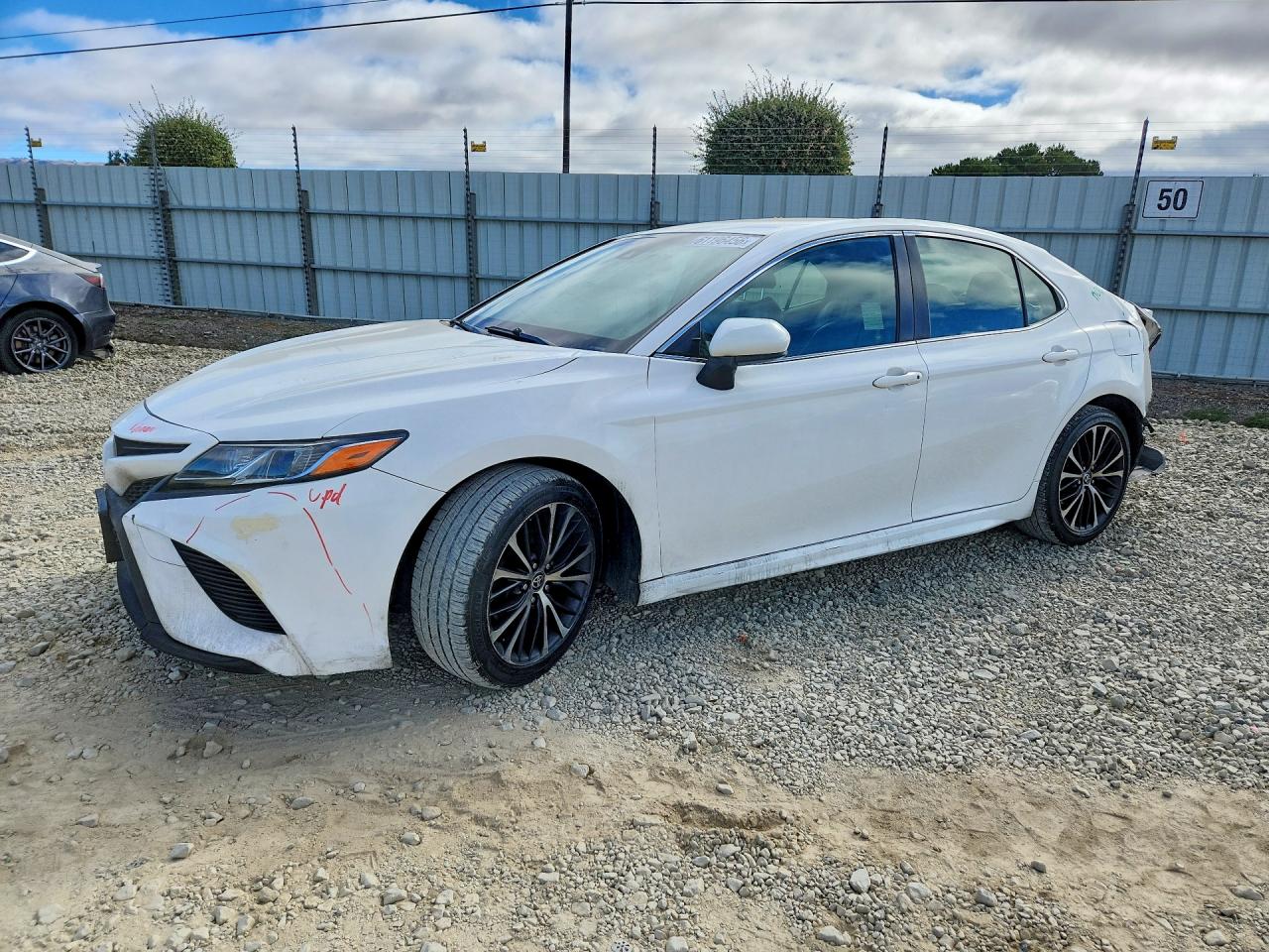 2018 TOYOTA CAMRY