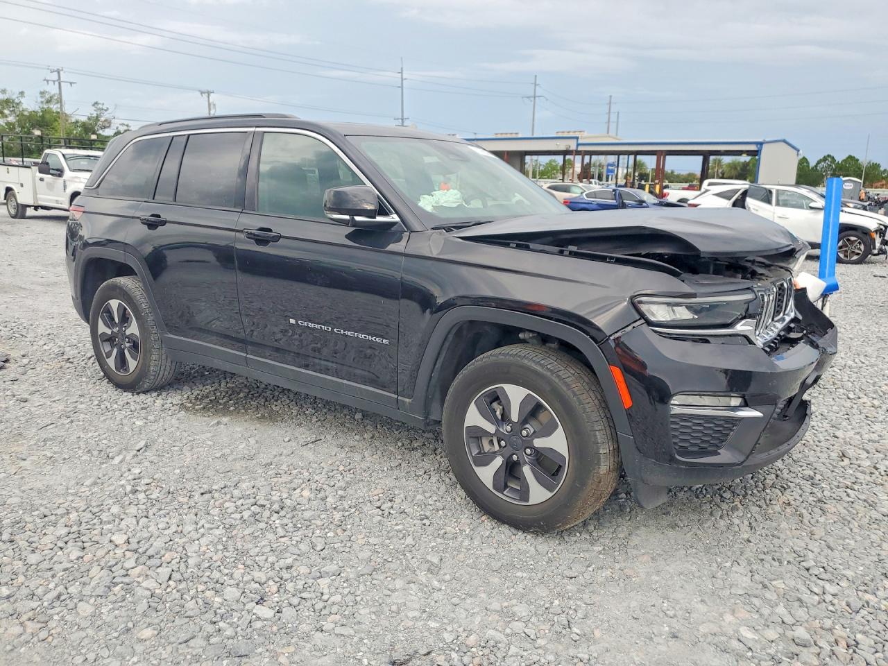2024 JEEP CHEROKEE