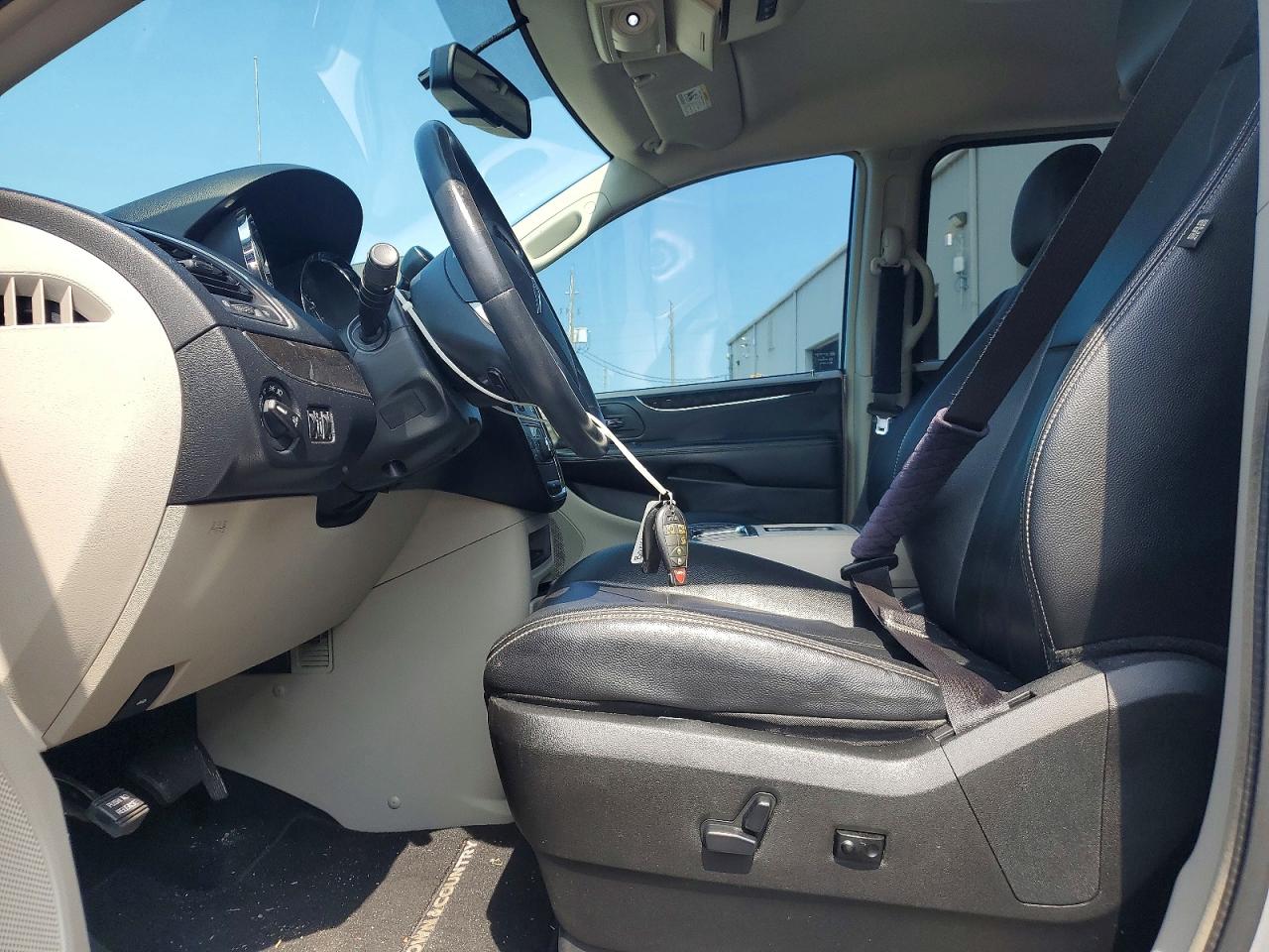 2013 CHRYSLER MINIVAN