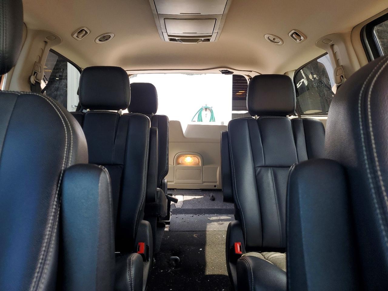 2013 CHRYSLER MINIVAN
