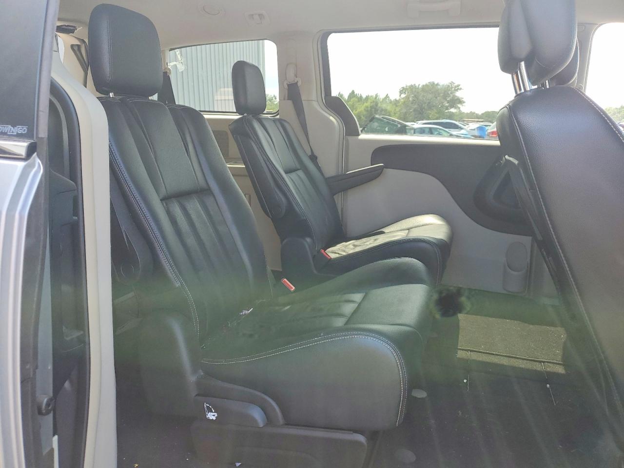 2013 CHRYSLER MINIVAN