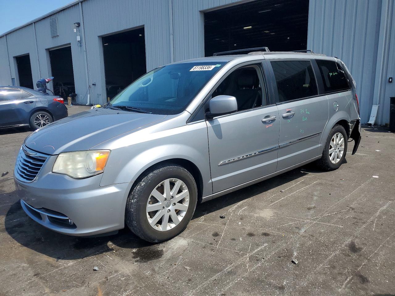 2013 CHRYSLER MINIVAN