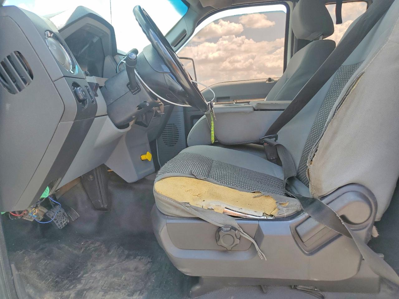 2015 FORD F650