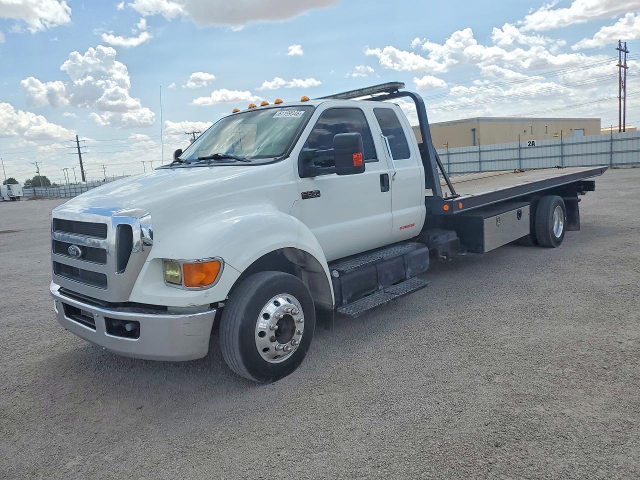 2015 FORD F650