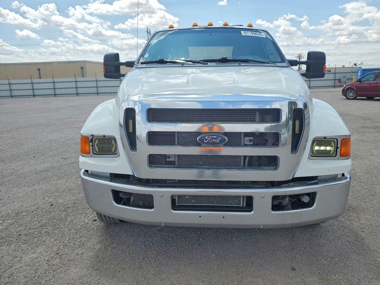 2015 FORD F650