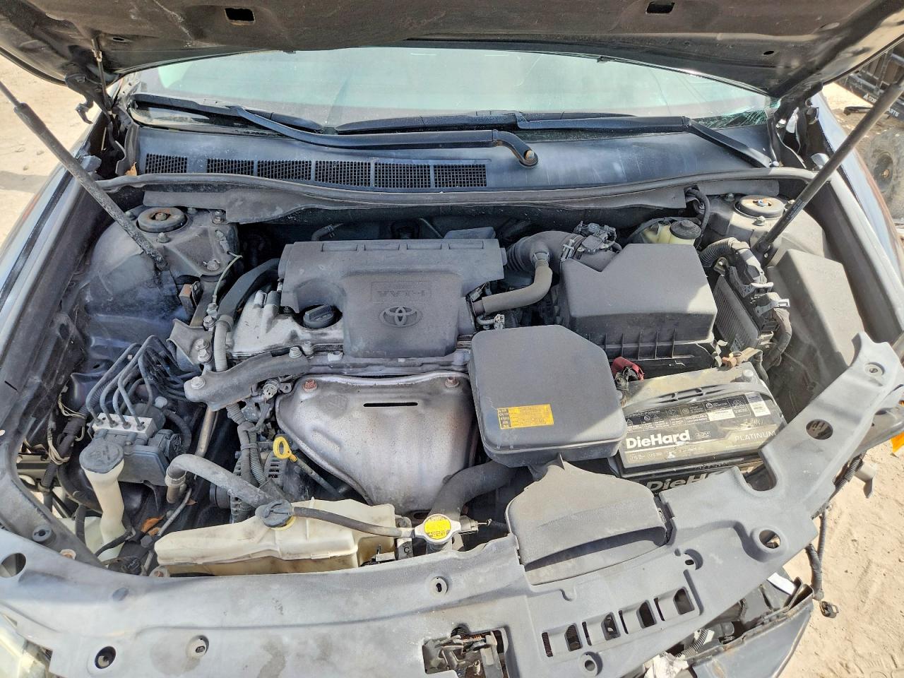 2014 TOYOTA CAMRY