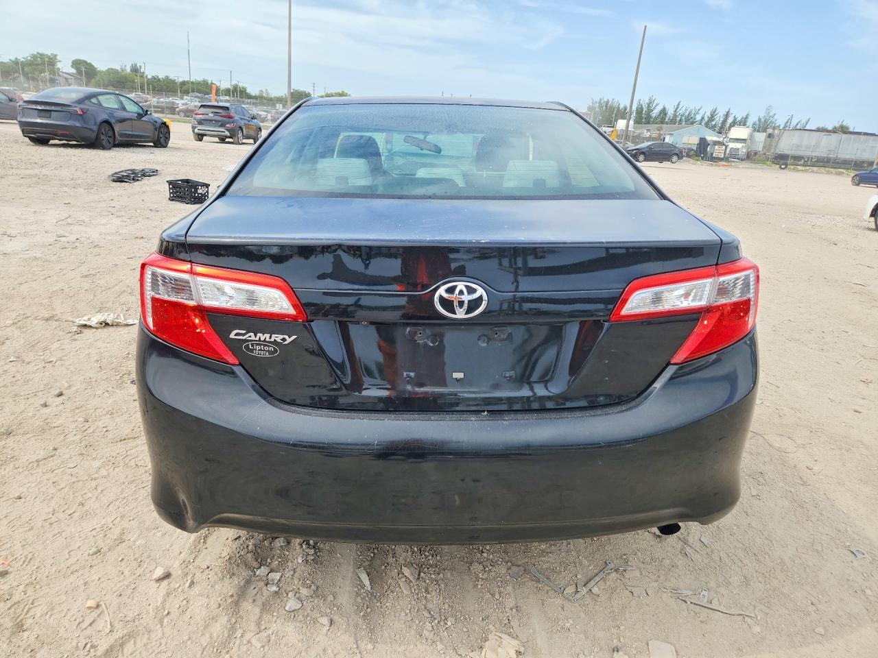 2014 TOYOTA CAMRY