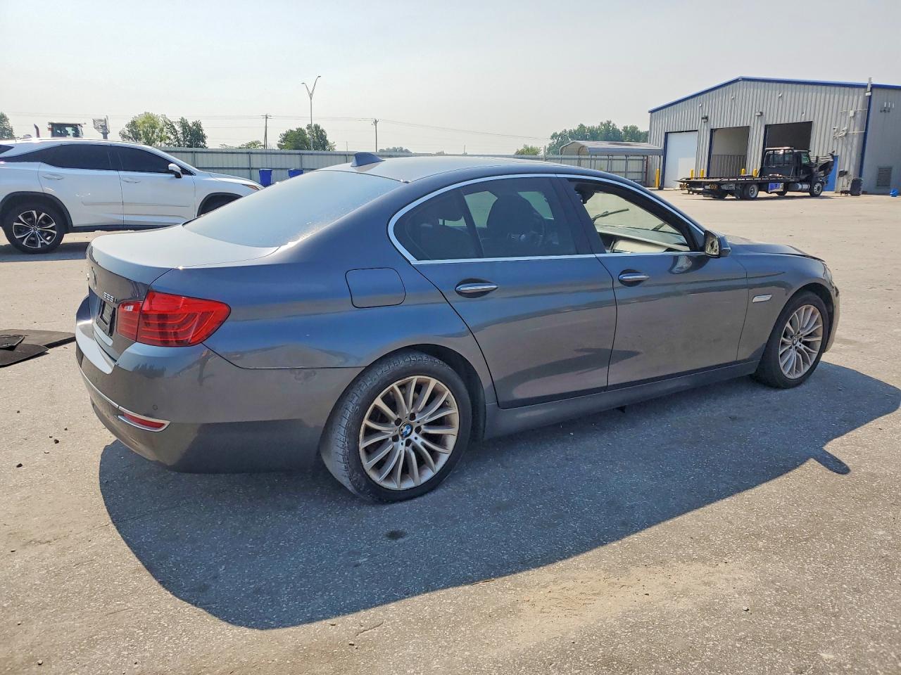 2016 BMW 5 SERIES