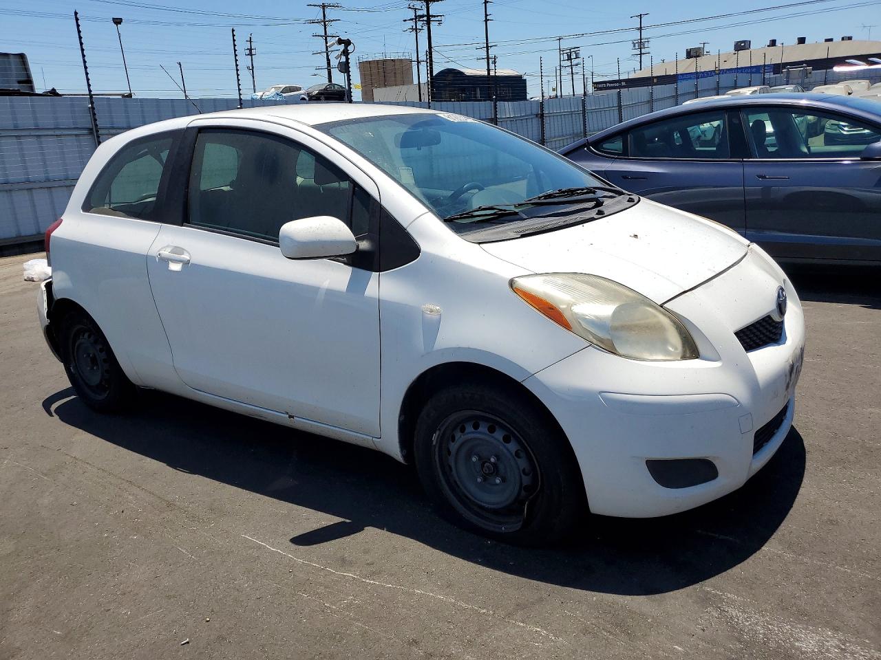 2011 TOYOTA YARIS